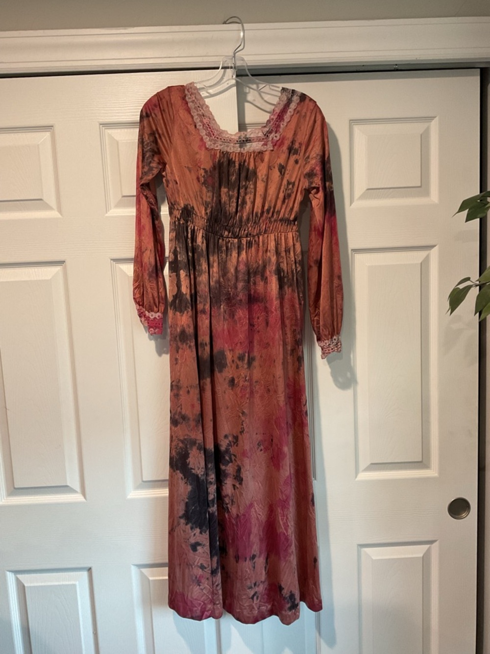 True Vintage Tie-Dye Pink Brown Long Lace-Trim Satin Dress Chemise Nightgown Y2K - Picture 5 of 9